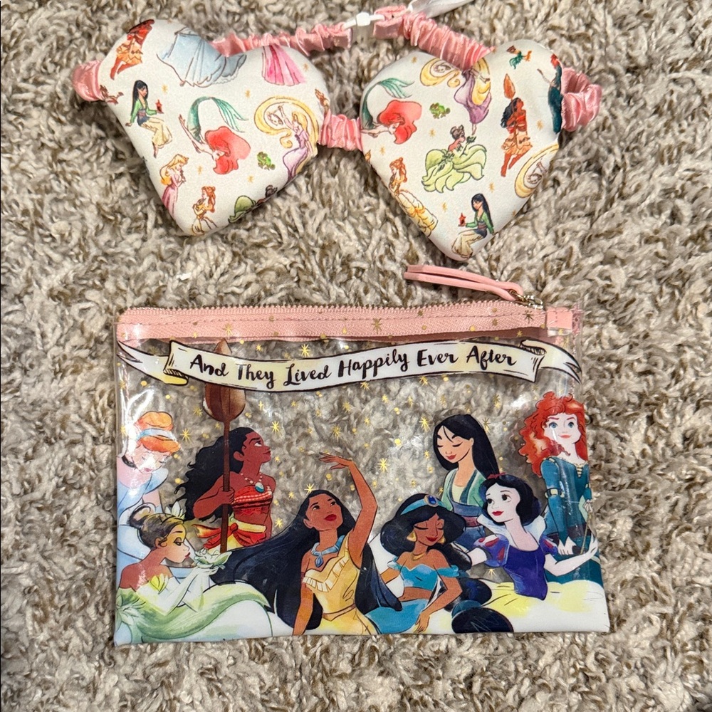 Disney Princess sleep mask with pouch